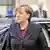 Merkel steigt beim EU-Gipfel aus dem Auto (Foto: Georges Gobet/AFP/Getty Images)