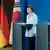 Park Geun Hye (l), and Bundeskanzlerin Angela Merkel Photo: Soeren Stache/dpa