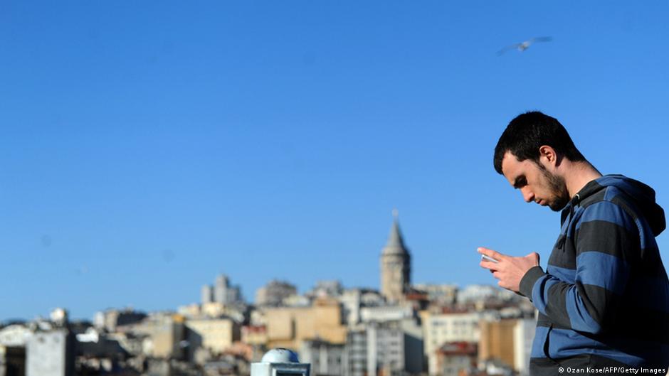 Freedom House Raporu Türkiye özgür değil DW 04.10.2023