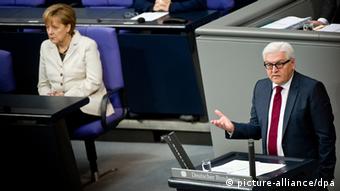 Bundesaußenminister Steinmeier spricht in der Gedenkstunde des Bundestages zur Erinenrung an den Völkermord in Ruanda im Jahr 1994 - Bernd von Jutrczenka (dpa)