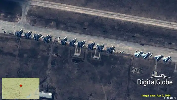 Russische Truppen an der ukrainischen Grenze 10.4.2014
