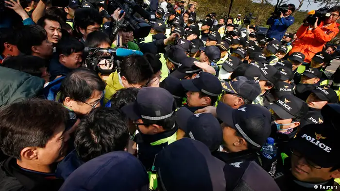 Südkorea Fährunglück Sewol Angehörige Protest