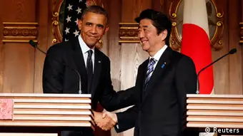 US Präsident Barack Obama in Tokio Japan Shinzo Abe