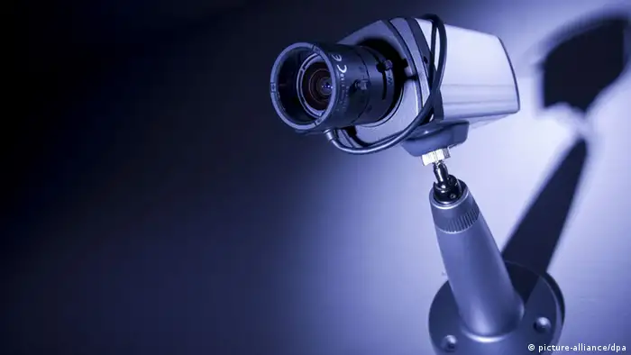 Symbolbild Spionage Überwachungskamera