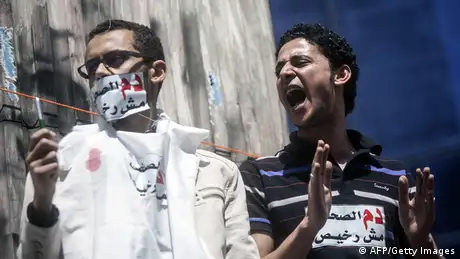 Journalisten demonstrieren in Kairo gegen wiederholte Übergriffe auf Kollegen (Foto: AFP/Getty Images)
