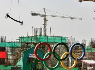 奥运五环旗下的北京工地