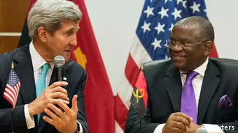 Angola USA Außenminister John Kerry in Luanda Rebelo Chicoti