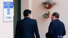 Berlusconi comienza servicio social en residencia de ancianos