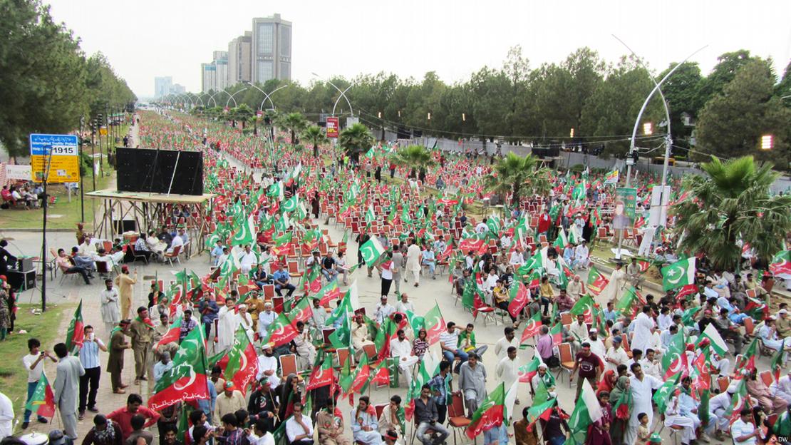 تحریک انصاف نے خیبرپختونخوا سمیت ملک بھر سے قافلوں کو اسلام آباد لانے کا منصوبہ بنایا ہے