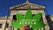 Manifestação em frente ao Congresso uruguaio em 2013 pela legalização da maconha Manifestação em frente ao Congresso uruguaio em 2013 pela legalização da maconha