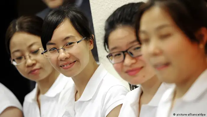 Pflegekräfte aus China nehmen die Arbeit auf