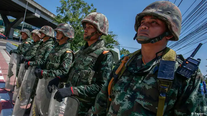 Thailand Armee verhängt Kriegsrecht 22.05.2014