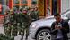 Chinesische Polizisten bei einem Einsatz in der Provinz Xinjiang (Foto: Reuters) Chinesische Polizisten bei einem Einsatz in der Provinz Xinjiang (Foto: Reuters)
