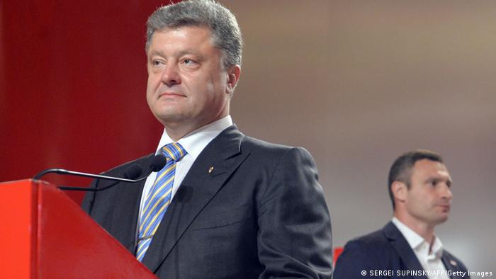 Ukrainischer Expräsident Petro Poroschenko (links) und Bürgermeister von Kiew Vitali Klitschko (Archivbild)