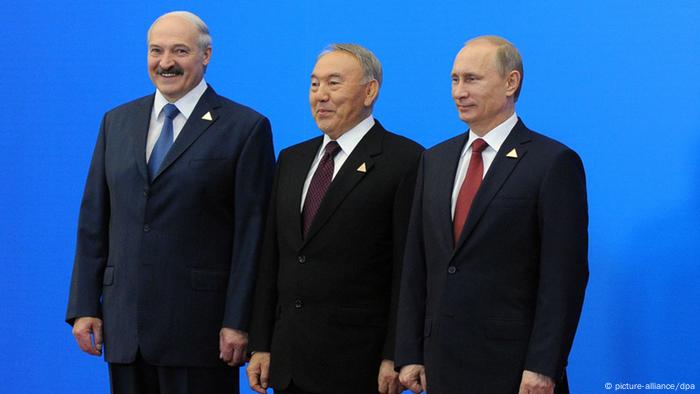 Putin, Belarus Devlet Başkanı Aleksander Lukaşenko ve Nazarbayev'le 