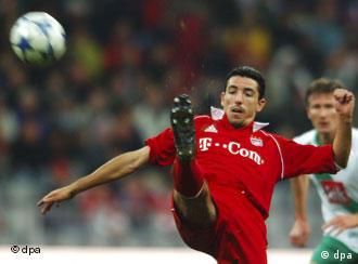 There are no German limits on European players like Dutch striker Roy Makaay