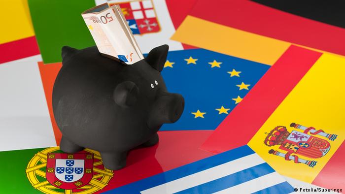 Sparschwein mit Europaflaggen