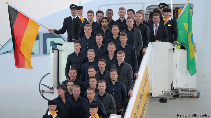 Abflug der deutschen Nationalmannschaft nach Brasilien 7.6.2014