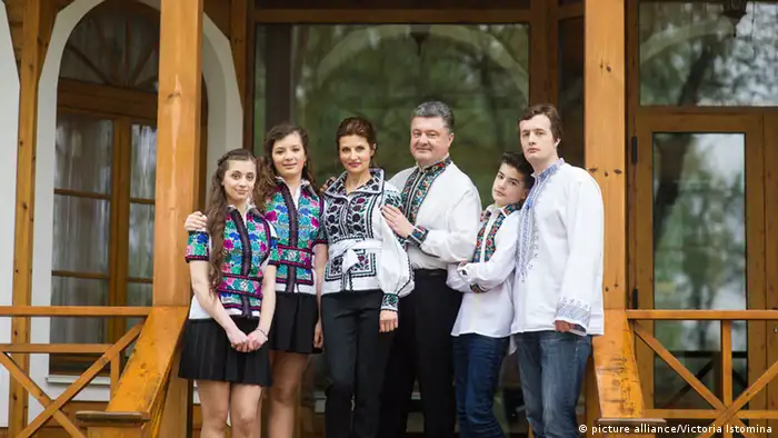 Ukraine Marina Poroshenko mit Familie