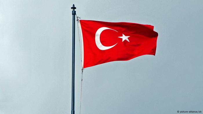 Turkiye Demokrasi Endeksi Nde Alti Sira Yukseldi Turkiye Dw 05 02 2021