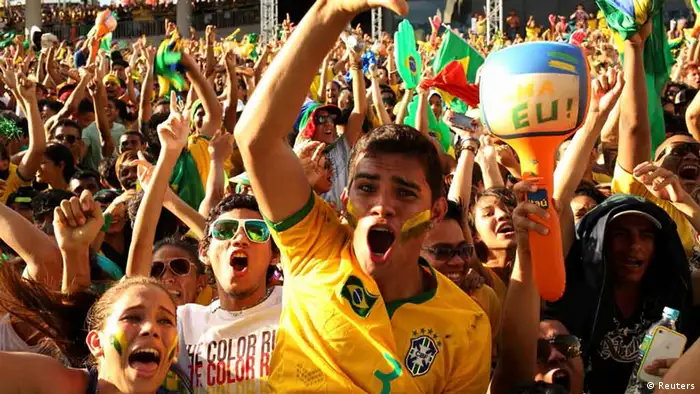 Weltmeisterschaft Fußball Brasilien 2014 Brasilien vs Kroatien Fans Manaus