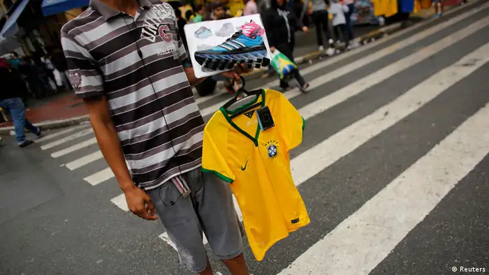 WM Brasilien Strassenhändler Trikot