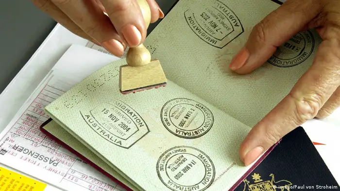 Australische Einreisestempel in einem deutschen Pass