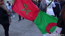Moroccans supporting the Algerian team. Copyright: Ayoub Errimi, DW arabisch, Rabat, 18.6.2014