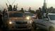 ISIS-Kämpfer auf Pickup-Trucks (Foto: Reuters) ISIS-Kämpfer auf Pickup-Trucks (Foto: Reuters)