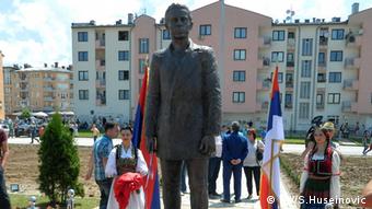 Controversial statue unveiled by Bosnian Serbs