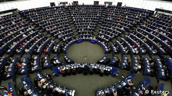 Зал пленарных заседаний Европарламента в Страсбурге