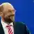 EU-Parlamentspräsident Martin Schulz vor einer Europaflagge (Foto: Reuters)