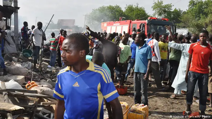 Nigeria Autobombe in Maiduguri 01.07.2014