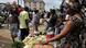 Verkäuferin auf einem Markt in Abidjan Verkäuferin auf einem Markt in Abidjan