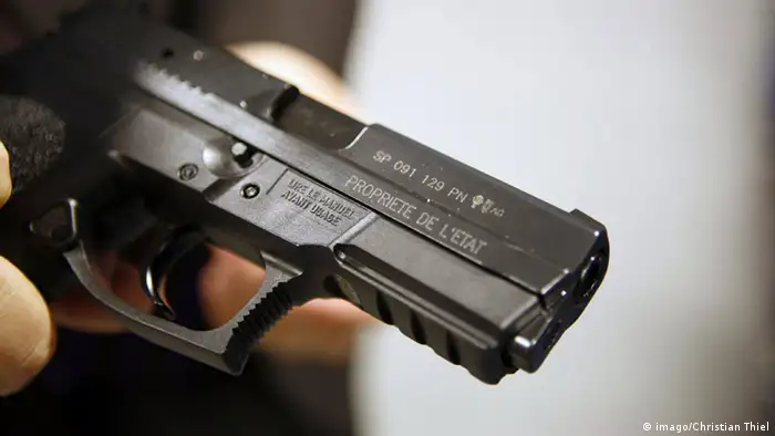 Symbolbild Illegale Exporte Waffenfirma Sig Sauer (imago/Christian Thiel)