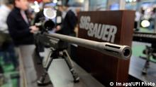 Bildnummer: 59094667 Datum: 16.01.2013 Copyright: imago/UPI Photo A SSG 3000 high-powered rifle is on display at the Sig Sauer booth at the National Shooting Sports Foundation s 35th annual Shooting, Hunting, Outdoor Trade (SHOT) Show at the Sands Expo and Convention Center January 16, 2013 in Las Vegas. The SHOT Show is the largest annual gathering of shooting professionals with more than 1,600 exhibitors and 60,000 attendees expected. PUBLICATIONxINxGERxSUIxAUTxHUNxONLY Gesellschaft Wirtschaft Schusswaffen Messe Waffenmesse xsp x0x 2013 quer 59094667 Date 16 01 2013 Copyright Imago UPi Photo a SSG 3000 High Powered rifle IS ON Display AT The Sig Sure Booth AT The National Shooting Sports Foundation S 35th Annual Shooting Hunting Outdoor Trade Shot Show AT The Sands EXPO and Convention Center January 16 2013 in Las Vegas The Shot Show IS The Largest Annual Gathering of Shooting Professionals With More than 1 600 exhibitors and 60 000 Attendees expected PUBLICATIONxINxGERxSUIxAUTxHUNxONLY Society Economy Firearms trade Fair Arms fair xsp x0x 2013 horizontal