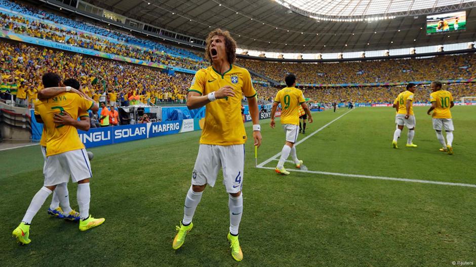 Brazil Power Past Colombia Despite Late Rally Sports German Football And Major International Sports News Dw 04 07 2014