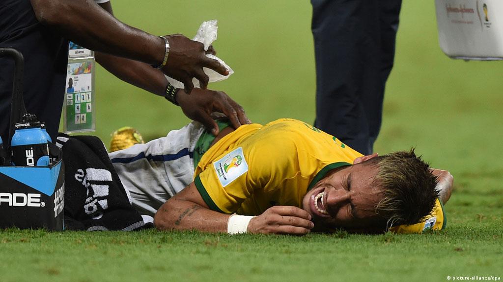 Brazil Still In Shock After Neymar Injury Sports German Football And Major International Sports News Dw 07 07 2014