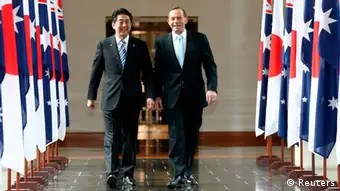 Tony Abbott Shinzo Abe Canberra Australien 8.7.14