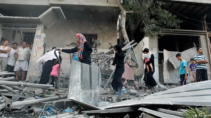 Gaza Luftangriffe aus Israel Zerstörung 10.7.