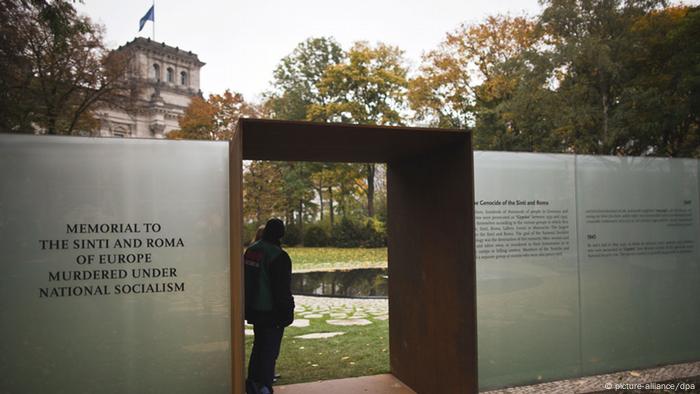 Berlin Gedenkstätte für die im Nationalsozialismus ermordeten Sinti und Roma
