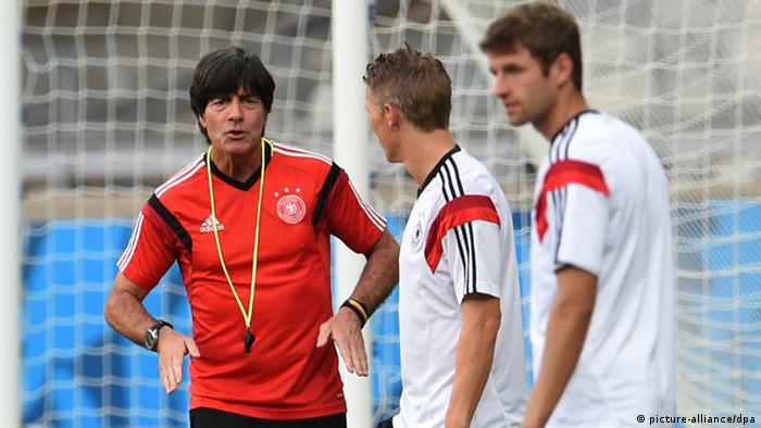 FIFA WM 2014 Training Löw Schweinsteiger Müller
