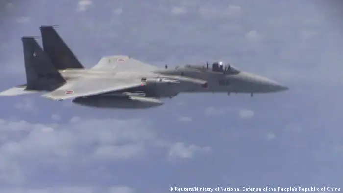 Japan China Spannungen im Chinesischen Meer Militärflugzeuge 12.06.2014