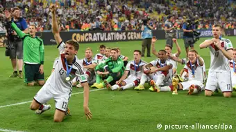 WM 2014 Finale Deutschland Argentinien Jubel Müller Spieler