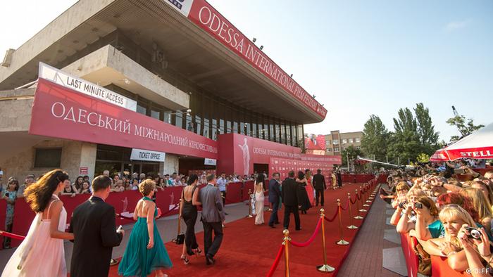 Червону доріжку Одеського кінофестивалю по-різному сприйняли в Україні