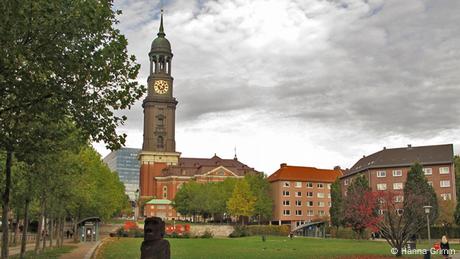 Blick auf den Hamburger Michel