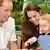 Prinz George mit seinen Eltern 02.07.2014 London