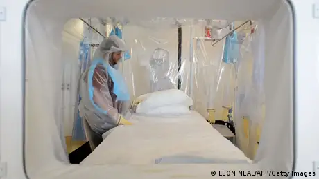 Ebola Vorbereitungen in Londoner Krankenhaus