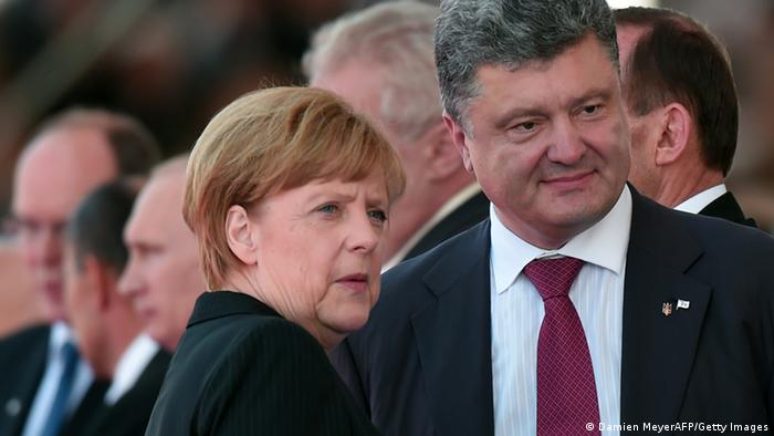 Меркель і Порошенко (фото з архіву)