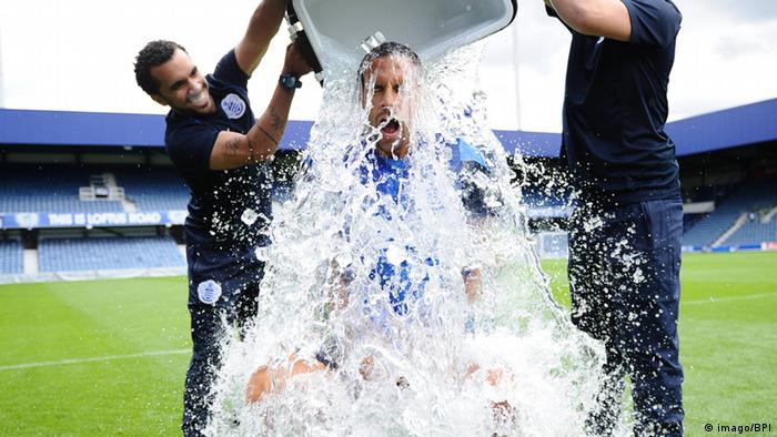 Ice Bucket Challenge Rio Ferdinand